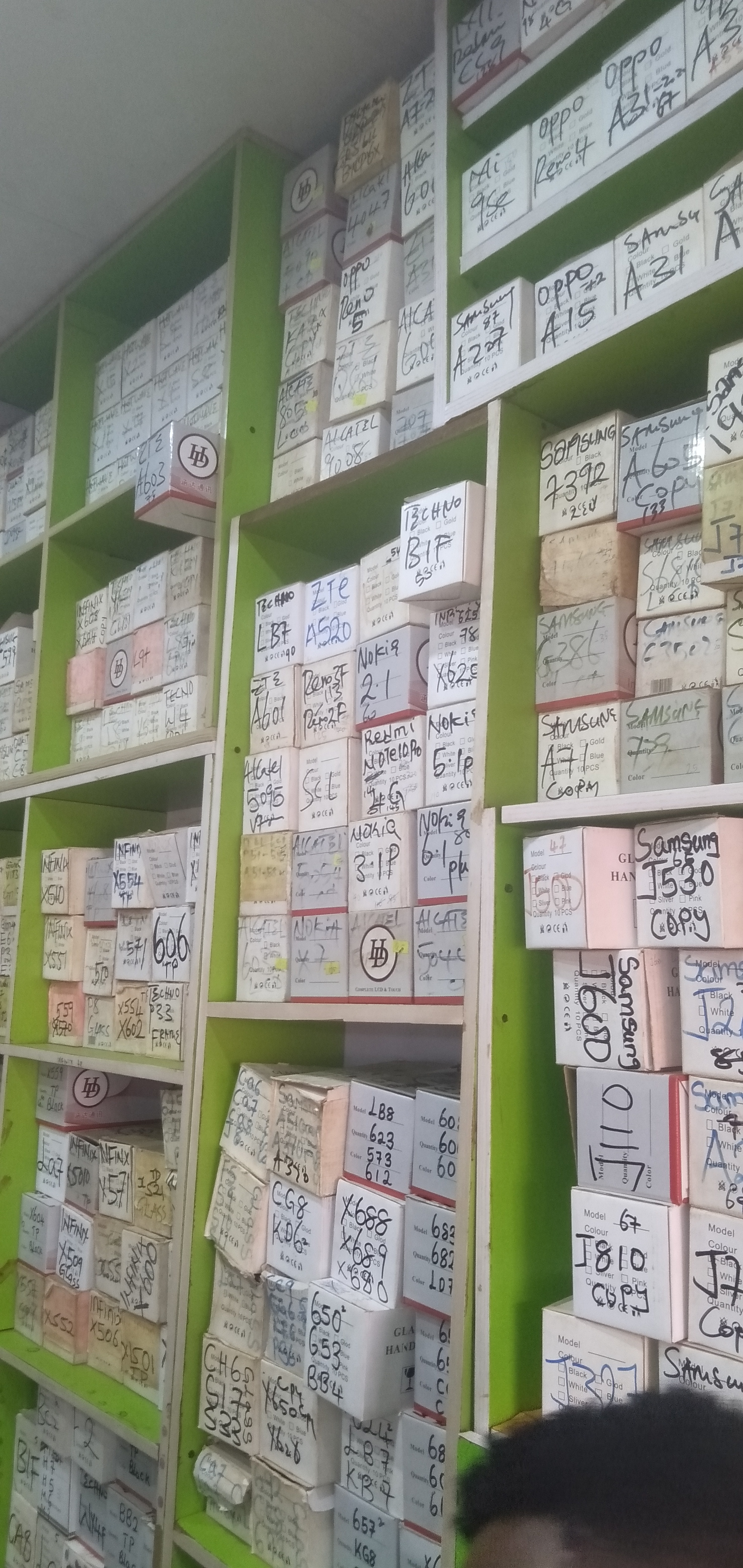 All type of Apple phone screen, 11pro max , 13pro max, oppo screen, Redmi screen , Huawei screen, Samsung screen, etc