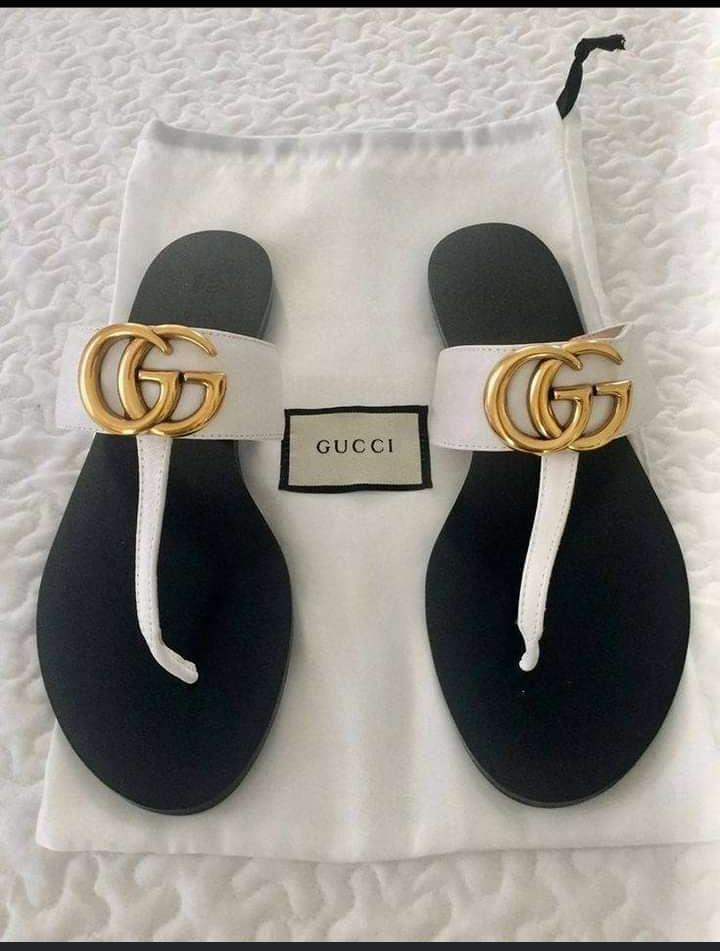 Female Gucci Palms