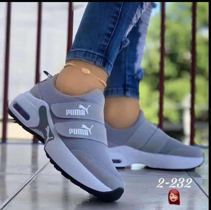 Female Shoe