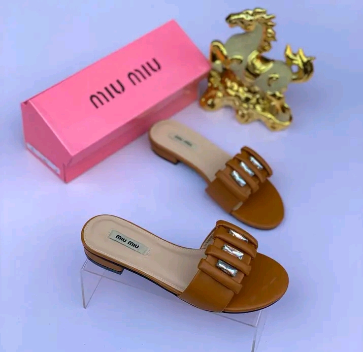 Female Knotted Fancy Slippers