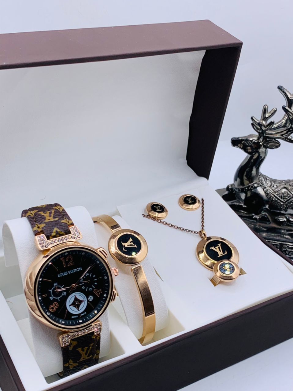 LOUIS VUITON Wrist Watch, Bracelet, Cuff Links And Chain
