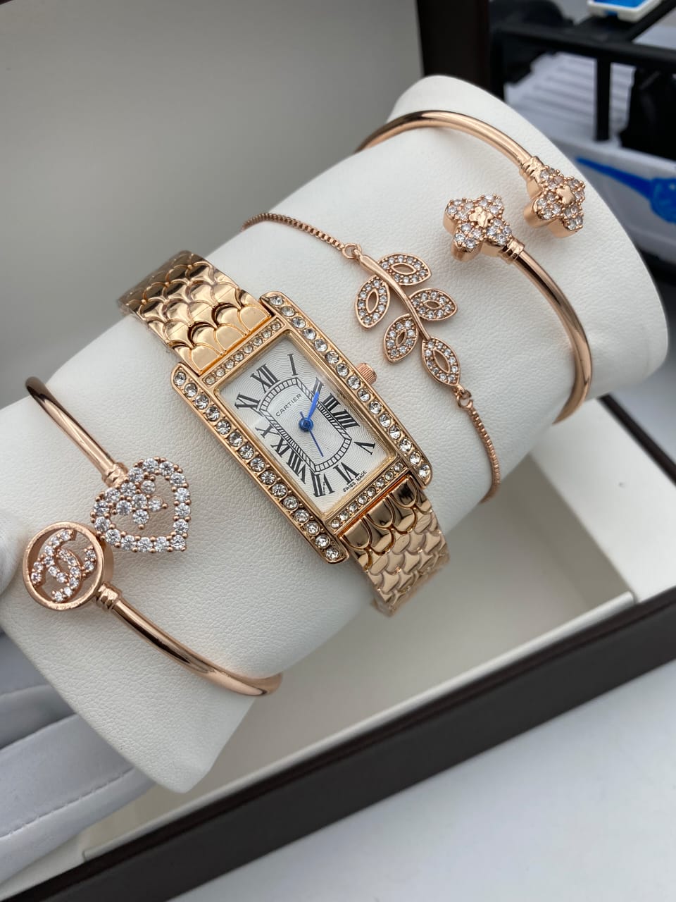 CARTIER With 3 Bracelets